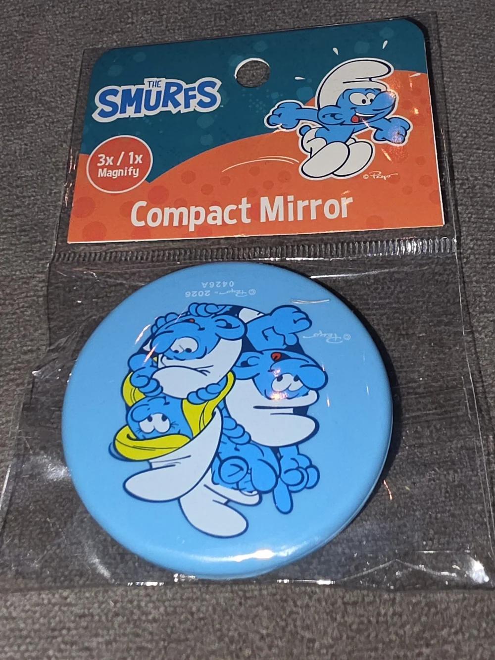 The Smurfs Compact Mirror - Magnifying BNIB